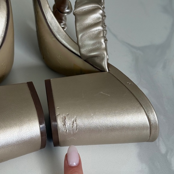 Unisa Uncyla Square-Toe Heel Sandals in Champagne Gold - Size 7 - Picture 6 of 7